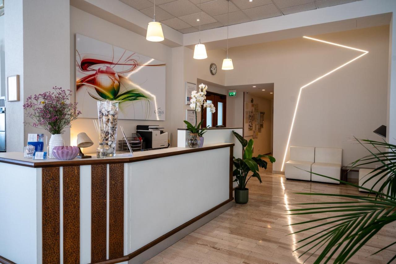 Hotel Globus Беллария-Иджеа-Марина Экстерьер фото