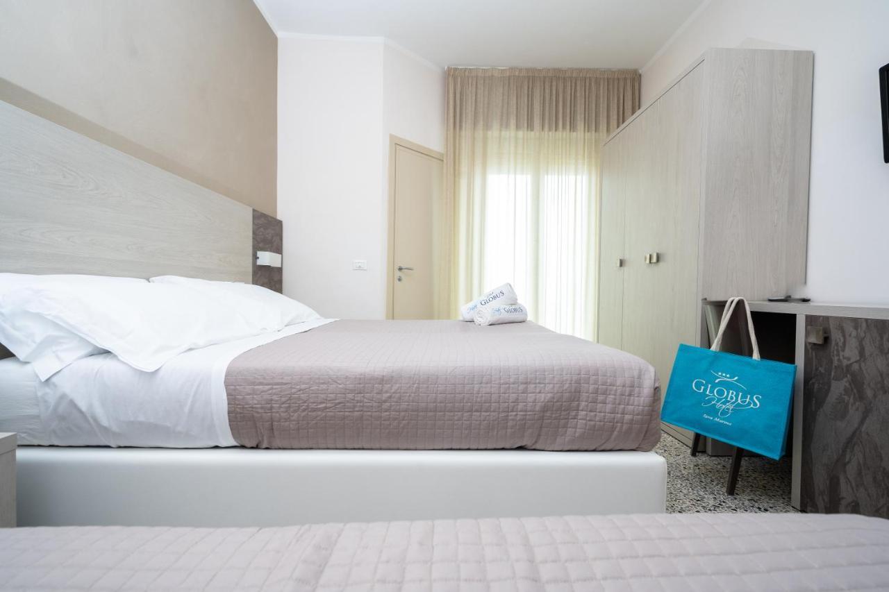 Hotel Globus Беллария-Иджеа-Марина Экстерьер фото