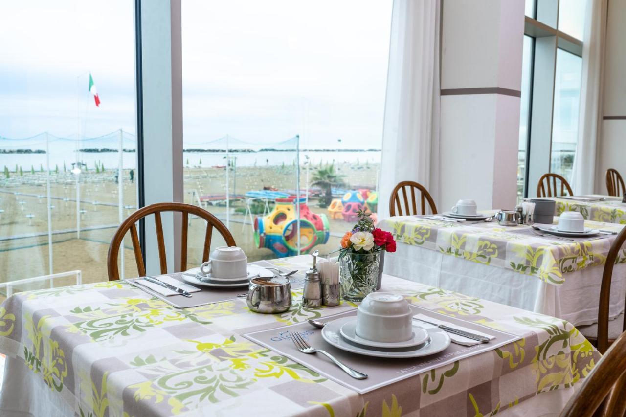 Hotel Globus Беллария-Иджеа-Марина Экстерьер фото