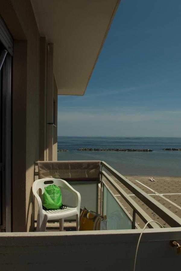 Hotel Globus Беллария-Иджеа-Марина Экстерьер фото